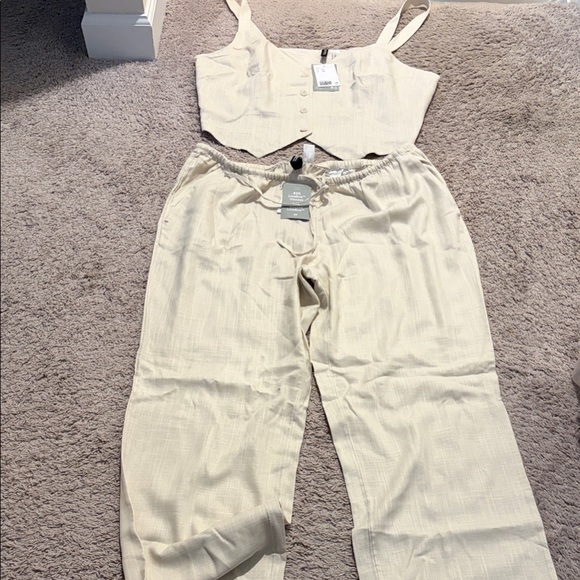 Divided Pants - NWT H&M Light Cream Crop Vest Tank & Pants Set - size XXL vest xl pants
